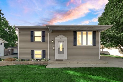 323 Karen Ave, Romeoville, IL, 60446-1737 | Card Image