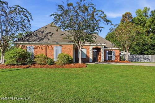 607 Tucker Xing, Brandon, MS, 39042-5033 | Card Image