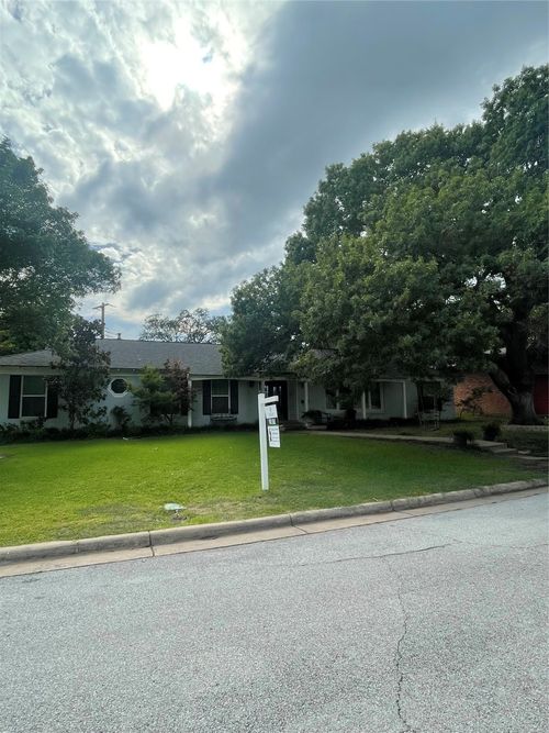 4400 Warnock Ct, Fort Worth, TX, 76109-5309 | Card Image