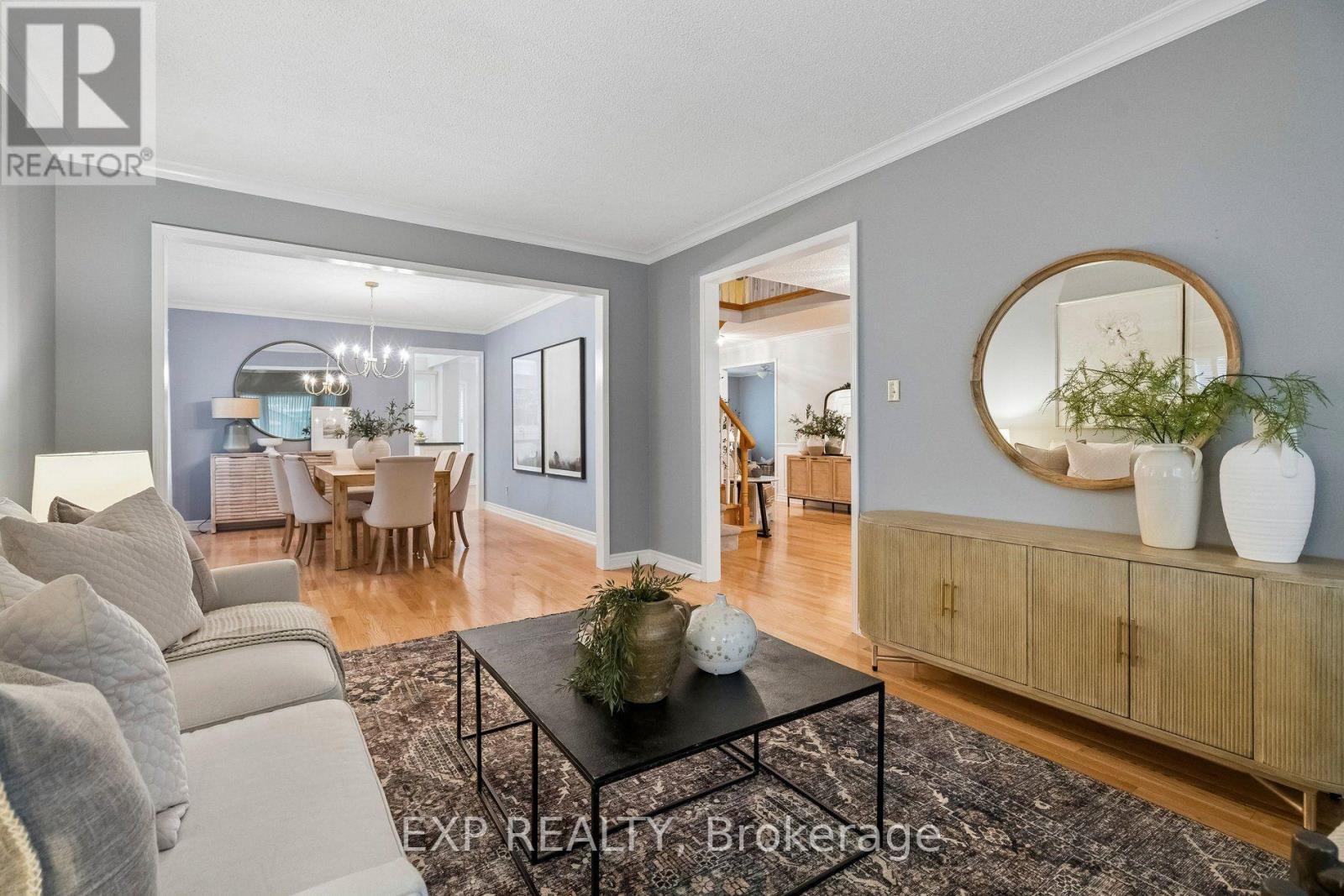 Residential in Oakville (CP College Park) 5