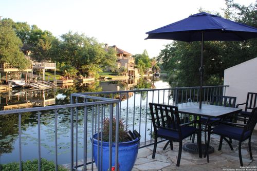 unit-5-104 Horseshoe Bay Blvd, Horseshoe Bay, TX, 78657-6184 | Card Image