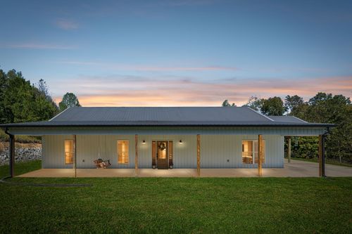 1147 Woodmont Dr, Centerville, TN, 37033-1137 | Card Image