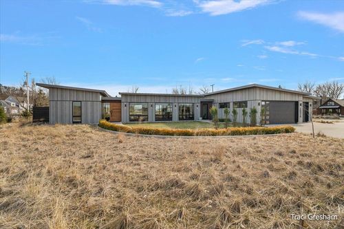 20028 North Shore Drive, Spring Lake, MI, 49456 | Card Image