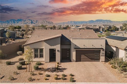 10023 Chrysolite Pl, Las Vegas, NV, 89143-1281 | Card Image