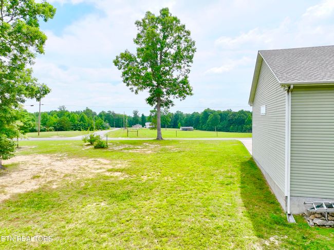 813 Clear Creek Pkwy, House other with 4 bedrooms, 3 bathrooms and null parking in Clarkrange TN | Image 13