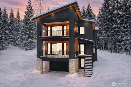 31 Kendall Pl, Snoqualmie Pass, WA, 98068-5077 | Card Image