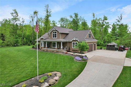 10905 Scranton Woods Trl, Newbury, OH, 44065-9766 | Card Image