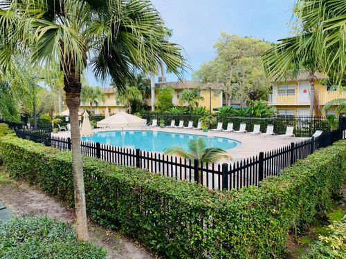 203-5156 Ne 6th Ave, Oakland Park, FL, 33334-3386 | Card Image