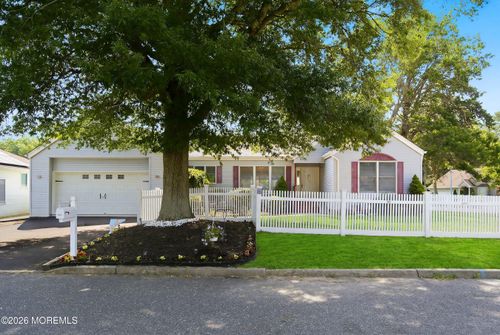101 Foxwood Ln, Forked River, NJ, 08731-2905 | Card Image