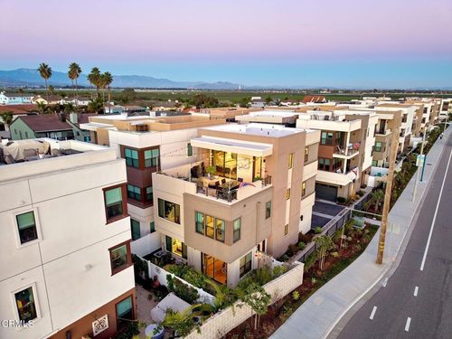 1095 Canal St, Oxnard, CA, 93035-1103 | Card Image