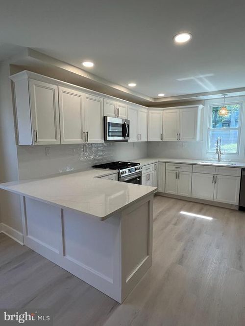 218 High St, GLENDORA, NJ, 08029-1253 | Card Image