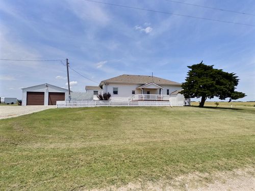 196 E 50th St S, Wellington, KS, 67152 | Card Image