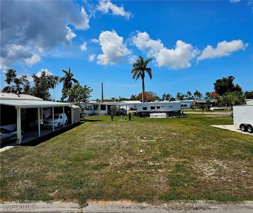 11131 Ballweg Ln, FORT MYERS, FL, 33908-3352 | Card Image