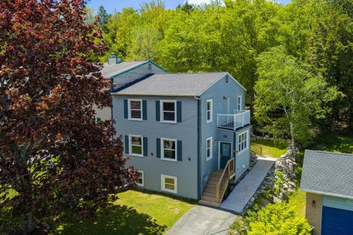 32 Millrun Crescent, Bedford, NS, B4A1H7 | Card Image