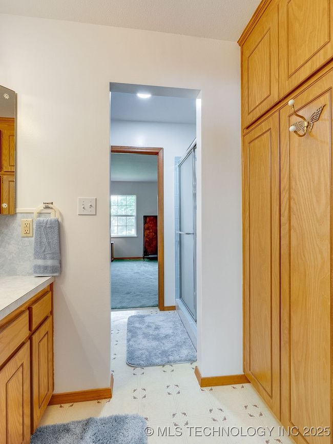 121 W 17 Th St, House other with 3 bedrooms, 3 bathrooms and null parking in Ada OK | Image 37