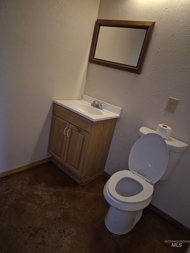 602 7 Th Ave W, House other with 3 bedrooms, 2 bathrooms and 2 parking in Gooding ID | Image 37