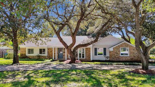 110 Florida Ave, Gulf Breeze, FL, 32561-4238 | Card Image