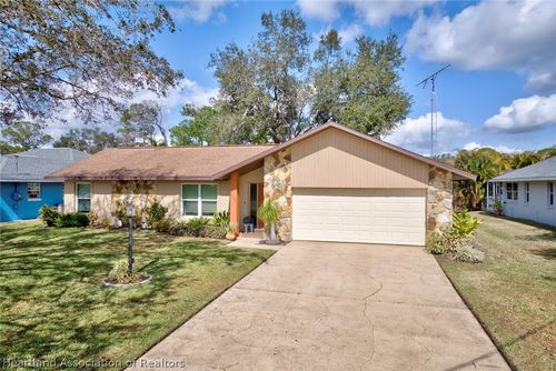 137 Delta Ave, Lake Placid, FL, 33852-6288 | Card Image