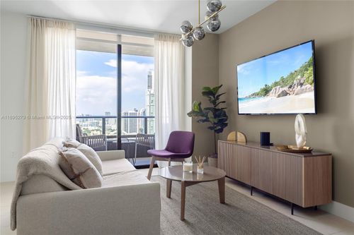 unit-3209-159 Ne 6th St, Miami, FL, 33132-1889 | Card Image
