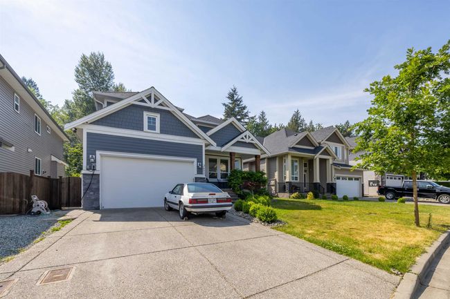 2605 Railcar Crescent, House other with 6 bedrooms, 5 bathrooms and 6 parking in Abbotsford BC | Image 2