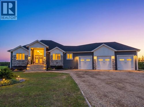 715034 73 Range Road, County Of Grande Prairie No 1, AB, T8X4L4 | Card Image