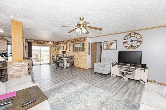 Living Room | Image 13