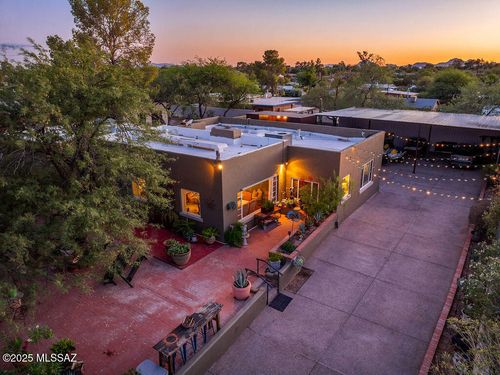 801 N Catalina Ave, Tucson, AZ, 85711-1128 | Card Image