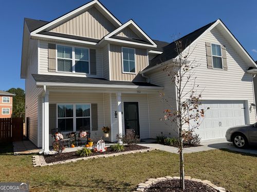 384 Rutledge Dr, Fort Stewart, GA, 31313-8376 | Card Image