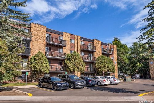 401-802A Kingsmere Blvd, Saskatoon, SK, S7J4B7 | Card Image