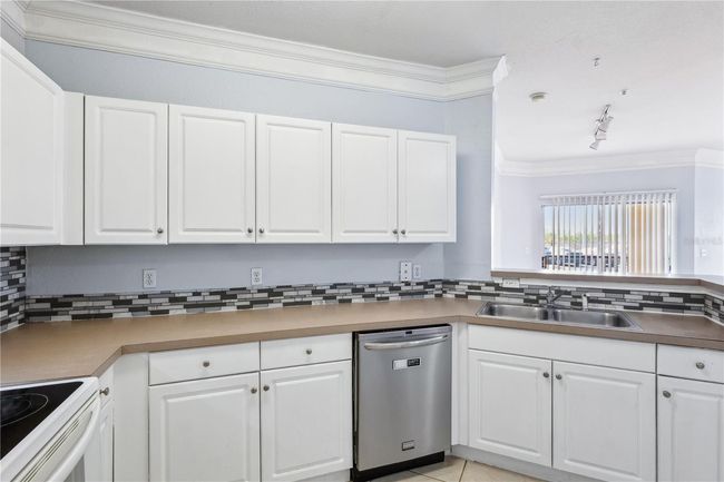 APT-102 - 4307 Bayside Village Dr, Condo with 2 bedrooms, 2 bathrooms and null parking in TAMPA FL | Image 8