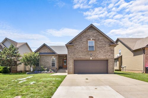 750 Cavalier Dr, Clarksville, TN, 37040-1103 | Card Image
