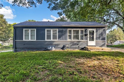 604 W 38th St N, Independence, MO, 64050-1065 | Card Image