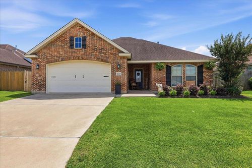 10225 Pine Ridge Ln, Port Arthur, TX, 77640-2057 | Card Image