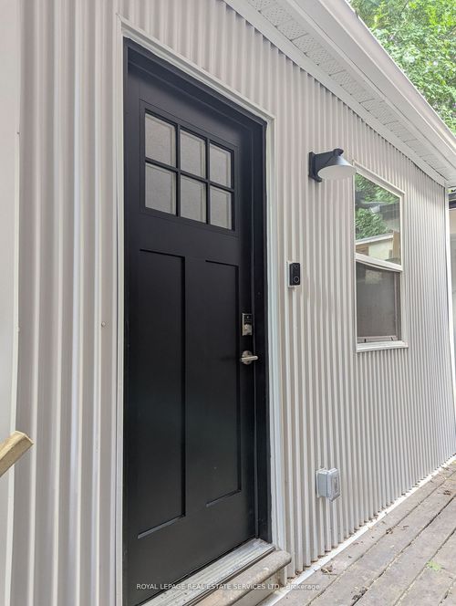 main-264A Hastings Ave, Toronto, ON, M4L2M1 | Card Image