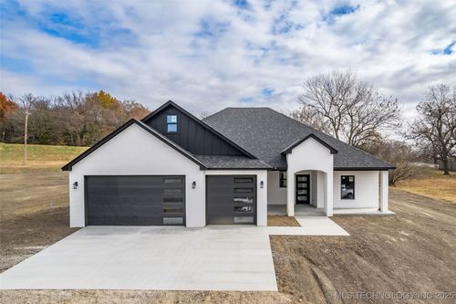 15439 N 55th West Ave, Skiatook, OK, 74070-4680 | Card Image