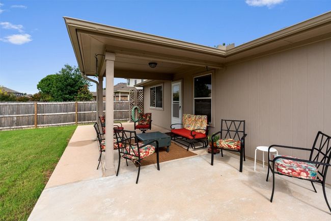 Back patio | Image 28
