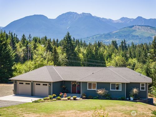 135 Saydee Ln, Port Angeles, WA, 98362-5601 | Card Image