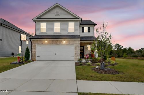 506 Donnegal Farm Dr, Fuquay Varina, NC, 27526-2748 | Card Image