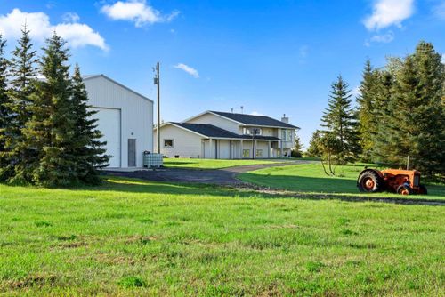 264138 Range Road 262, Rural Rocky View County, AB, T4A2M9 | Card Image