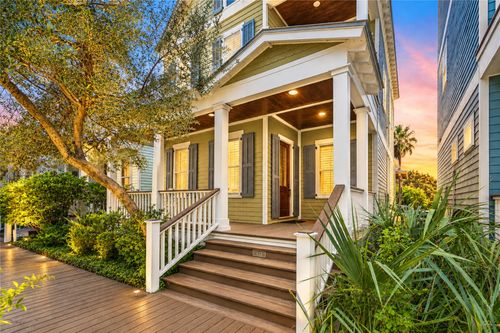 412 Sailhouse Way, Rockport, TX, 78382-7881 | Card Image