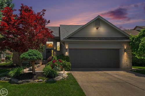 48710 Lafayette Dr, Macomb, MI, 48044-5628 | Card Image