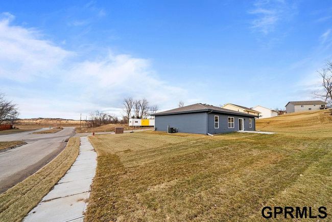 1314 Silver Ln, House other with 3 bedrooms, 2 bathrooms and 3 parking in Crescent IA | Image 34