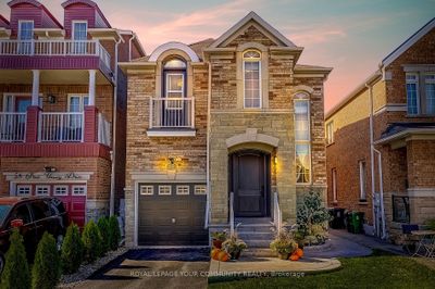 60 Fred Young Dr, House other with 4 bedrooms, 3 bathrooms and 3 parking in North York ON | Image 2