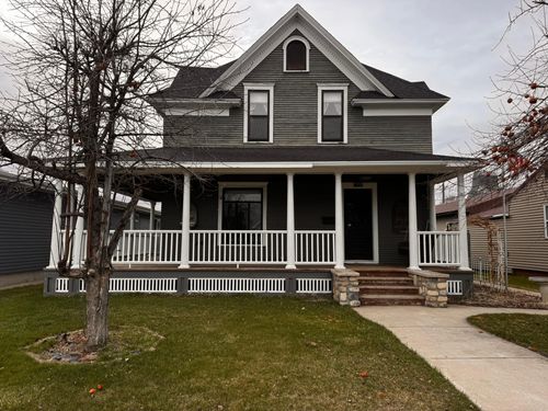 712 Burke Ave, Harvey, ND, 58341-1611 | Card Image