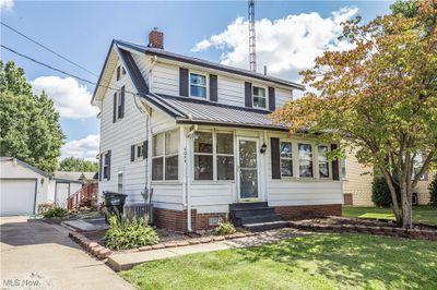 4044 Addison Avenue Ne, House other with 2 bedrooms, 2 bathrooms and null parking in Louisville OH | Image 1