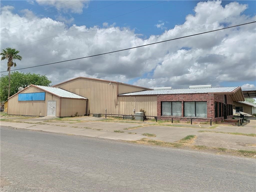 Commercial Sale in Robstown 3