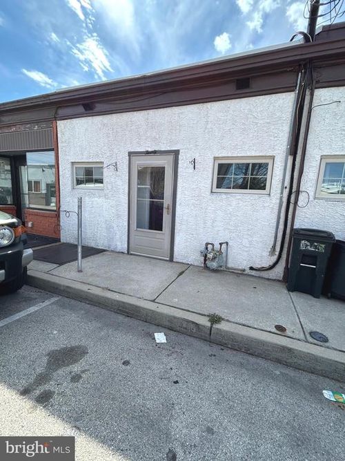 20 S Highland Ave, LANSDOWNE, PA, 19050-2204 | Card Image