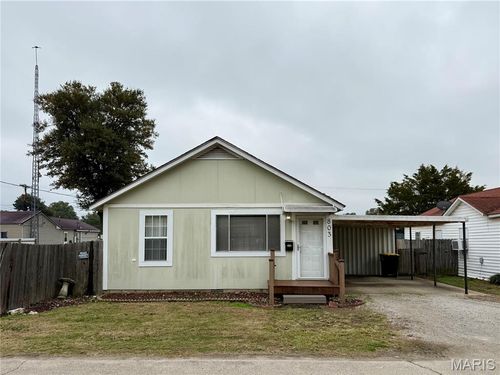 803 Ballard St, Kennett, MO, 63857-1702 | Card Image