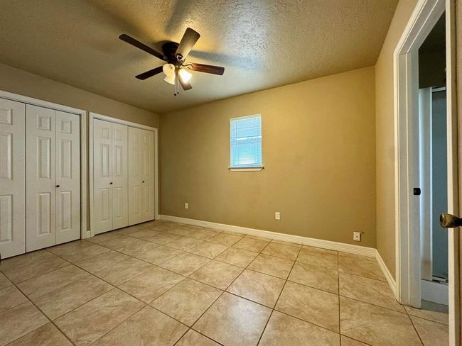 Primary Bedroom | Image 19