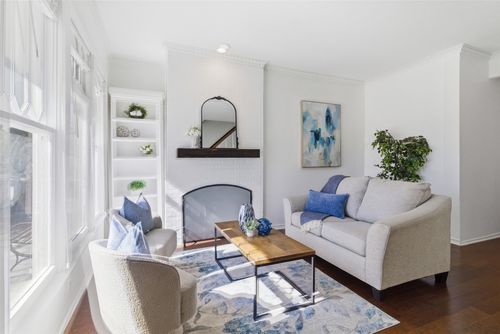 3319 Reagan St, Dallas, TX, 75219-4228 | Card Image